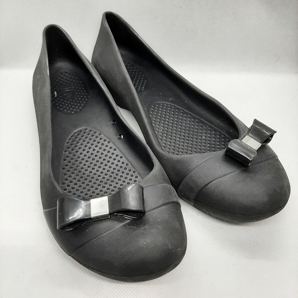 CROCS Gianna Bow Flat Black Women's US Size 8 - Picture 2 of 7